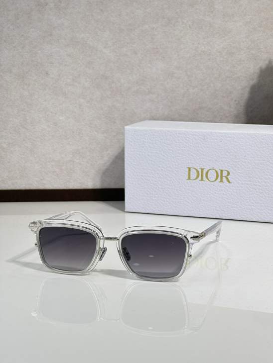 Picture of Dior Sunglasses _SKUfw77817054fw
